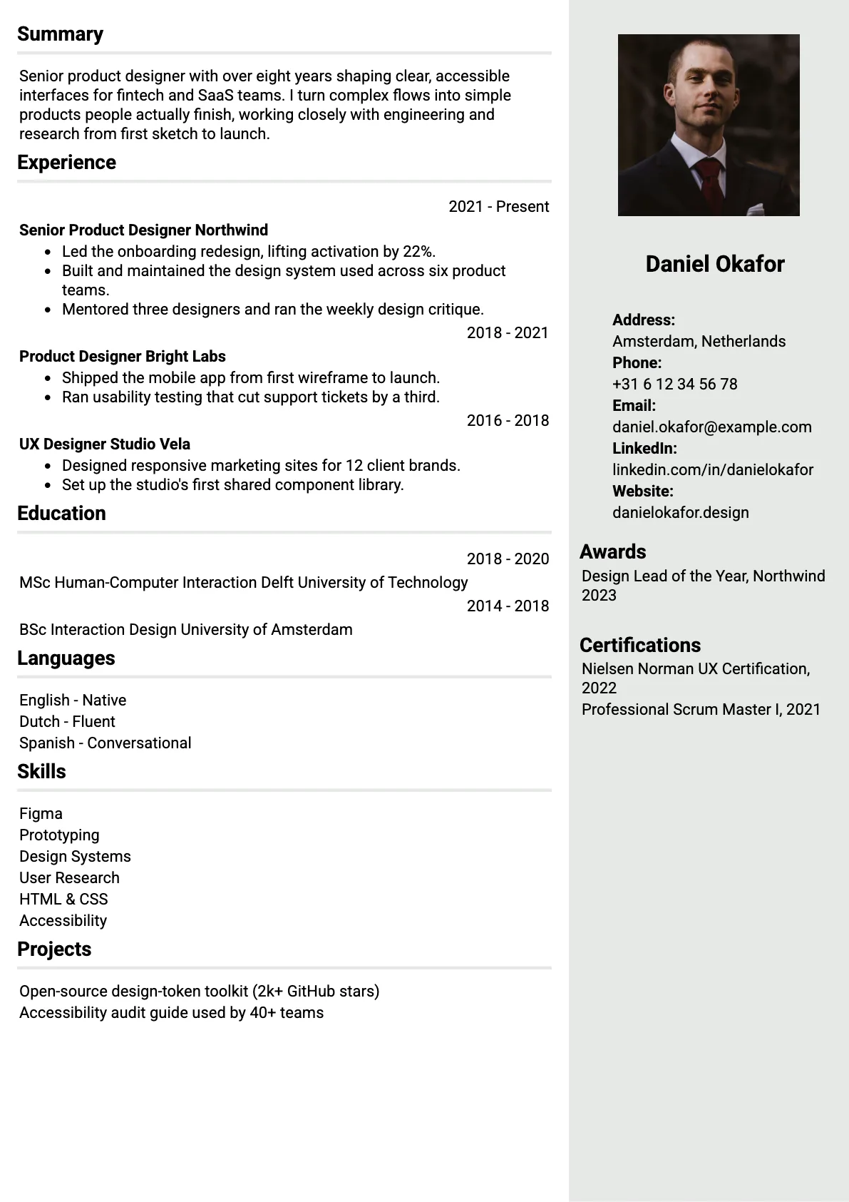 Bari Casual CV template
