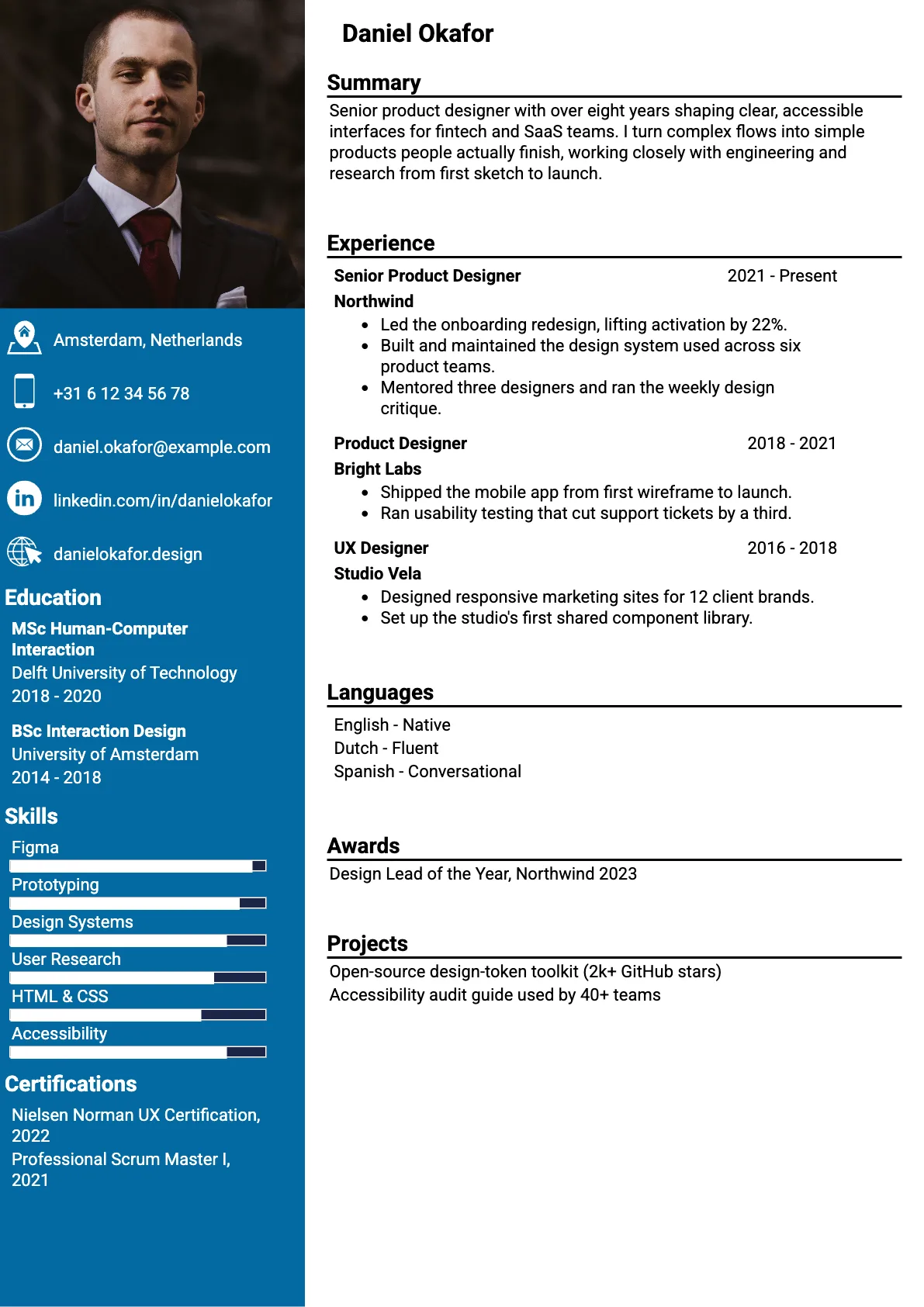 Manhattan Professional CV template